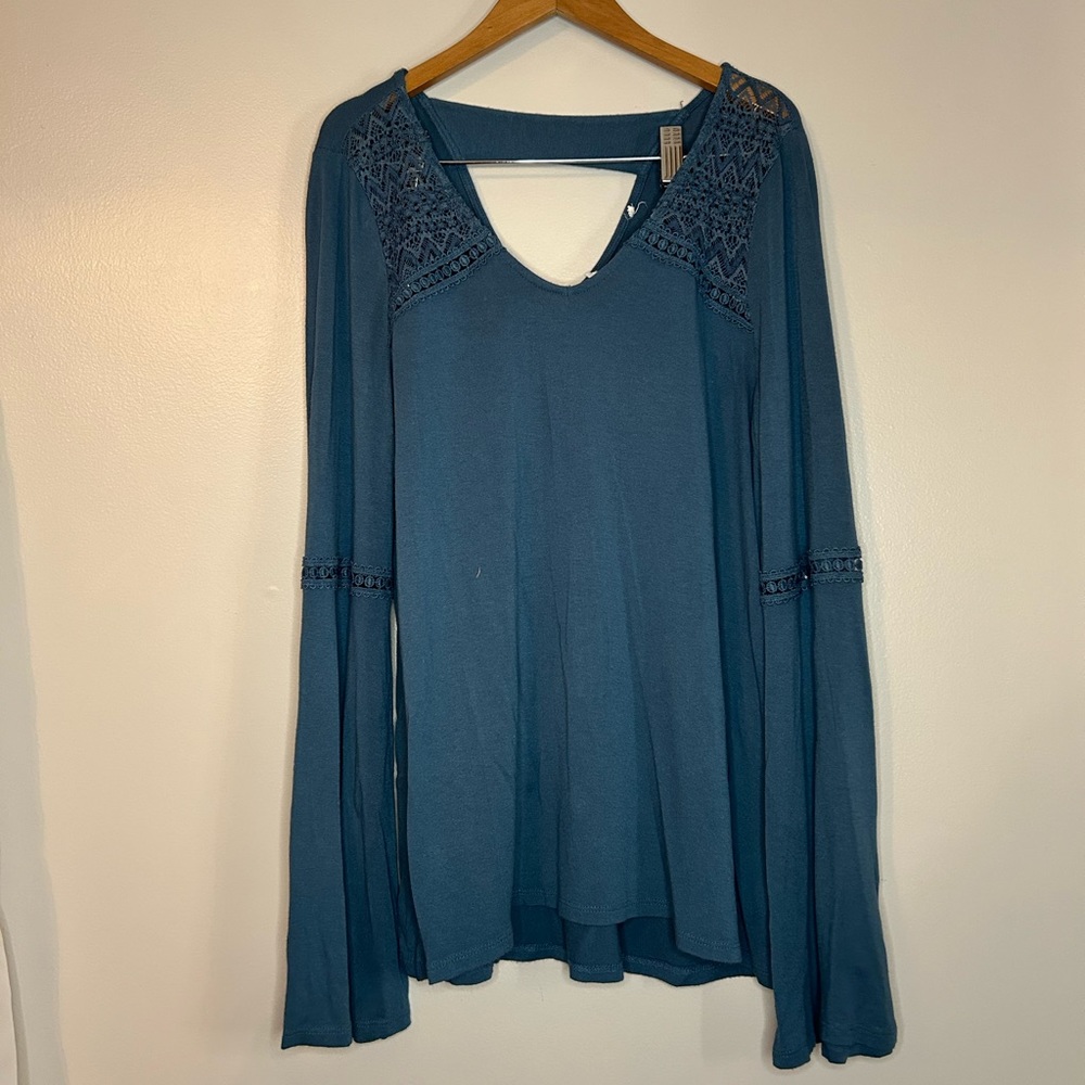 Bell Sleeved Top